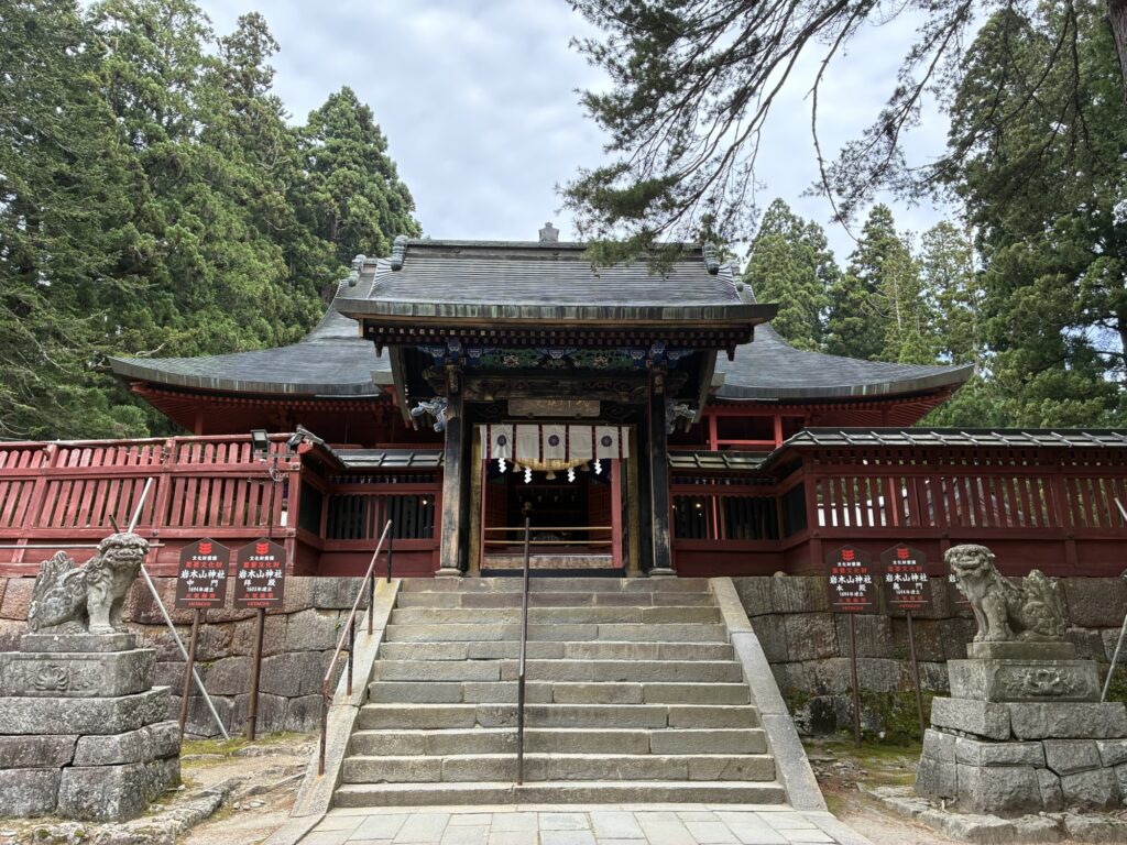 津軽国一宮・岩木山神社の社殿