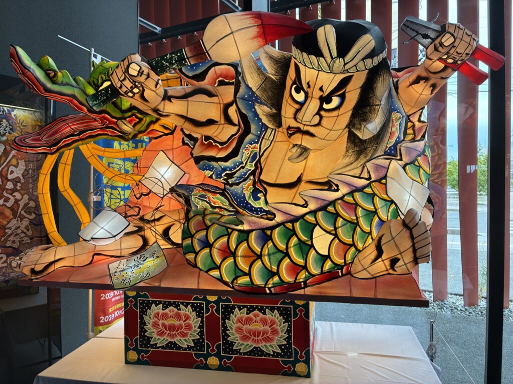 ねぶたの家ワ・ラッセに展示された大型ねぶた